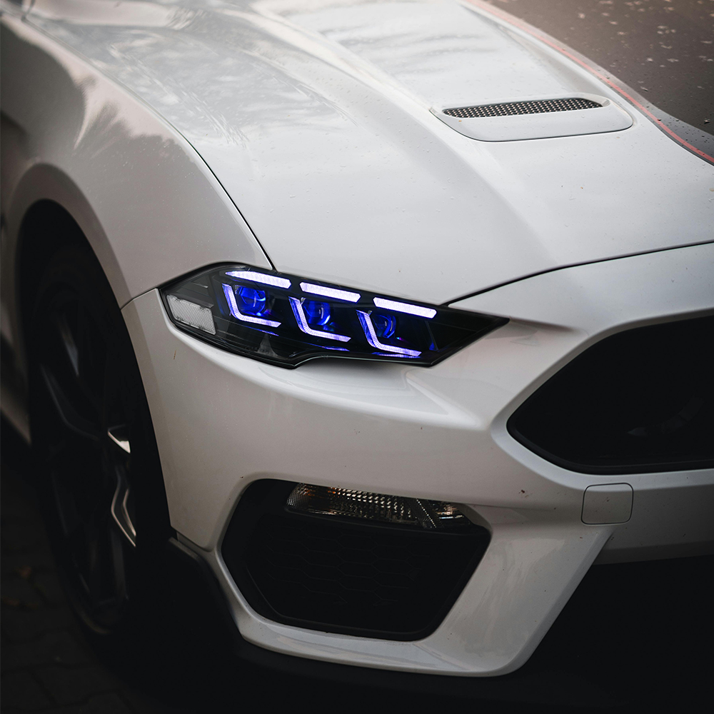 DRL Devil's Eyes Projector Len - огляд і ціна Model Kit Mustang
