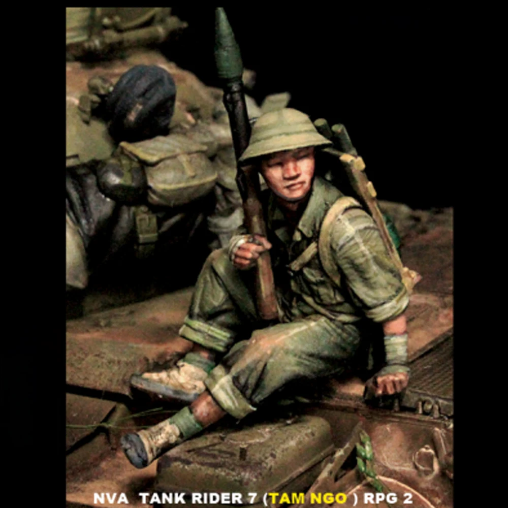 1/35 NVA Tank RIDER 7, RPD 2,  - огляд і ціна Model Kit Action Figure