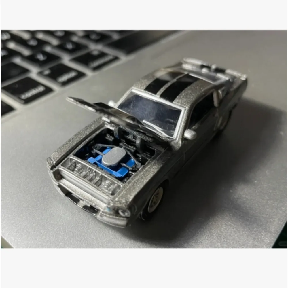 GreenLight 1:64 1967 Custom Fo - огляд і ціна Model Kit Mustang