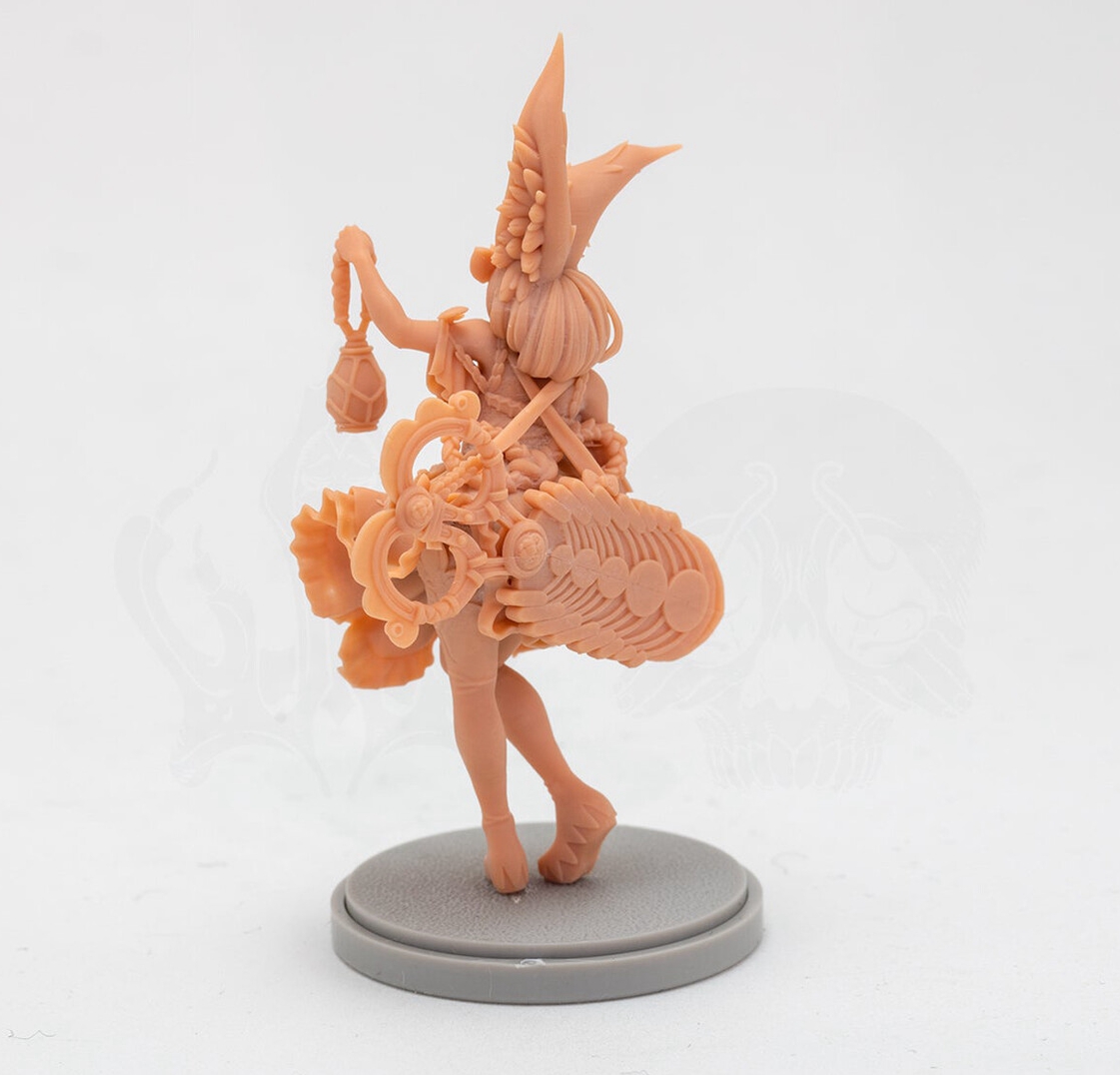 Kingdom Death KD 28417 Beauty  - огляд і ціна Model Kit Revell